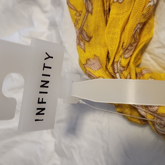 Infinity scarf - Picture 2 of 2